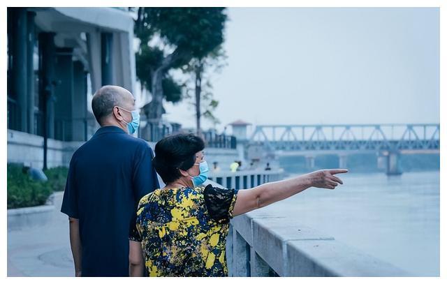 爱体育官网50岁保姆倾诉：全职保姆堪比再婚老伴儿和雇主朝夕相处难做(图11)