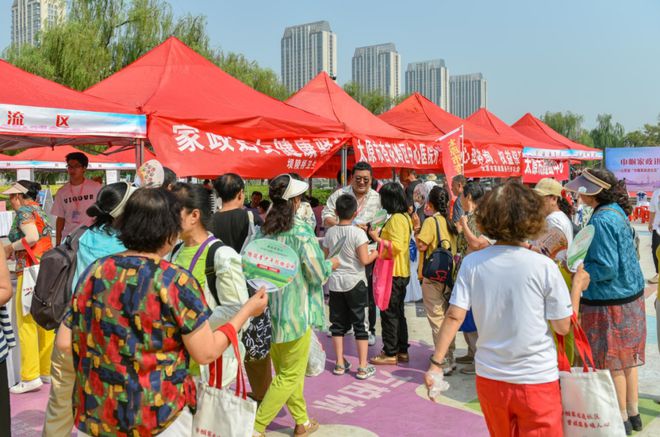 巾帼家政丨提技能建联盟搭平台山西打造“晋姐”家政品牌爱体育APP(图4)