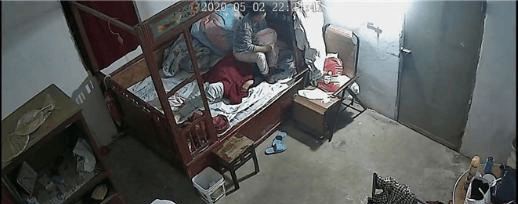爱体育网址原创江苏一保姆闷死83岁老人后镇定帮家属处理后事？职业道德呢(图2)