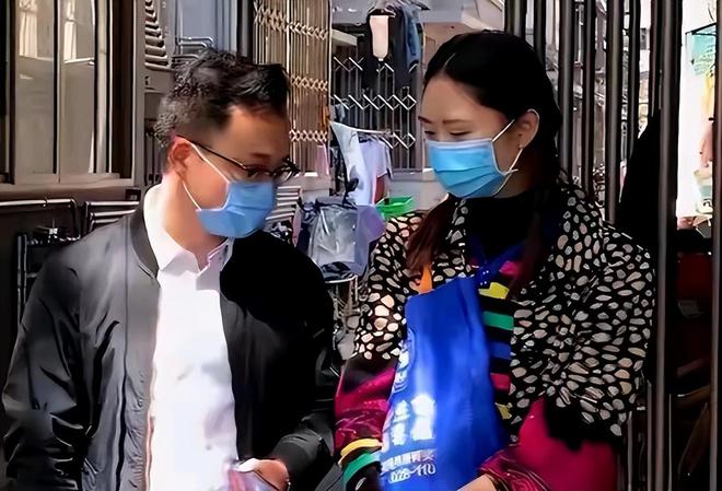 北京一保姆宴请老乡喝光雇主6瓶老茅台没想到喝掉北京一套房爱体育APP(图1)